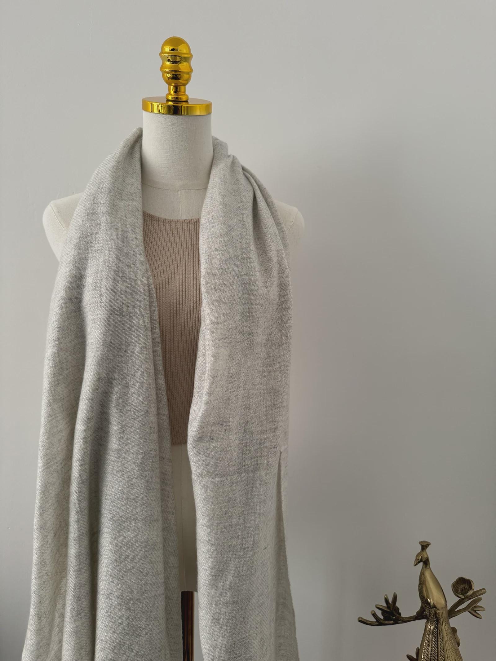 Handcrafted Cashmere Wool Shawl, Unisex, Light Gray, Eco-Friendly, Natural Undyed, Artisan Made, Luxury Travel Wrap, Father's day Gift