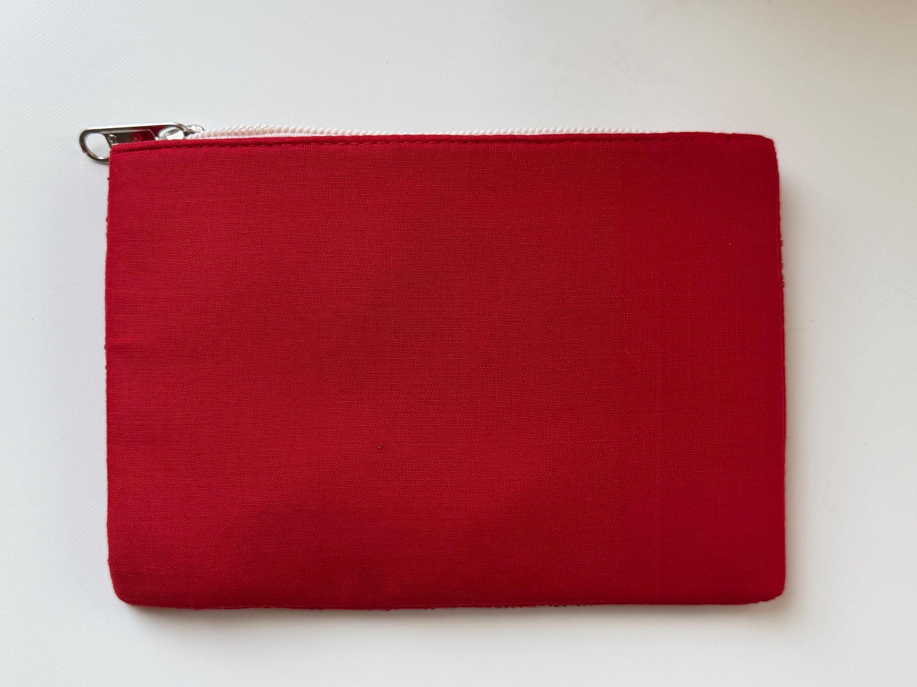 Handmade Coin Pouch, Red, XOXO, Pearl Purse, Zip Pouch, Coquette, Bead Wallet, Keychain Card Holder, Gift for Her, Party Favor
